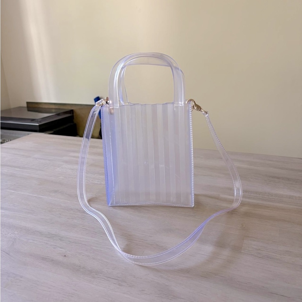 Forever 21 NWT Transparent Handbag with Crossbody Strap Perfect for Concert 🎶